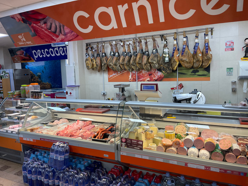 supermercado suma y sigue Noalejo 14